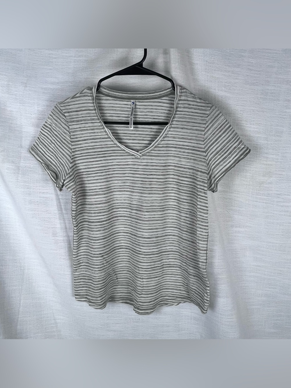Kuhl Light Gray Striped V-Neck Women's Top Stretch Cotton Size S
